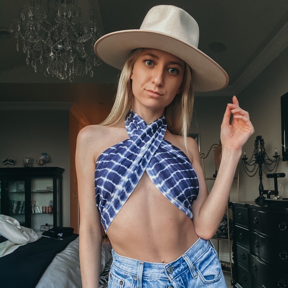 Tops - BOUTIQUE WRAP CROP TOP